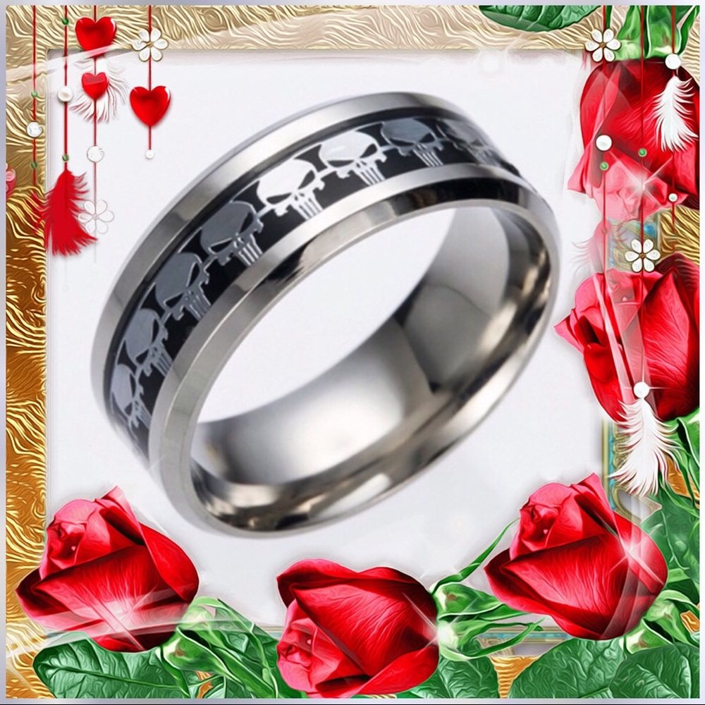 💀🏍 UNIQUE MENs RING BLACK with SILVER SKULLS.  NEW